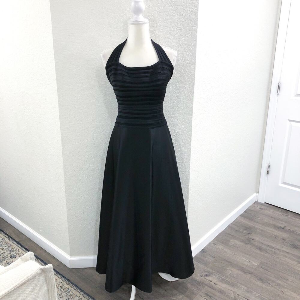 Tadashi Shoji Black Halterneck Long Gown Dress - Picture 2 of 11